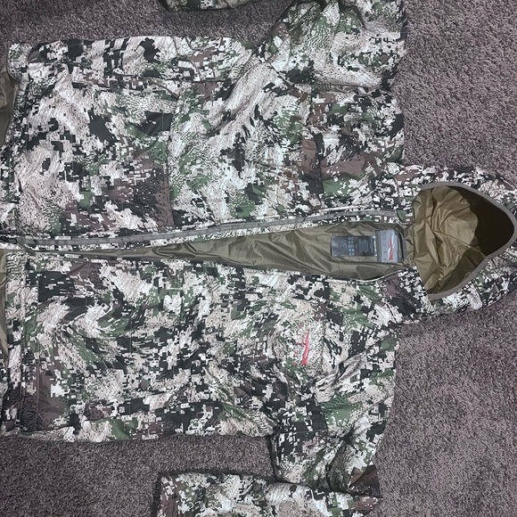 Sitka Jacket - Picture 2 of 7